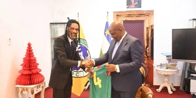 Le salaire accepté par Rigobert Song suscite le débat au Cameroun